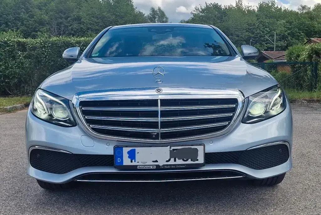 Gebraucht Mercedes E350 Avantgarde 258 PS (189 kW) 2017 Silber Limousine