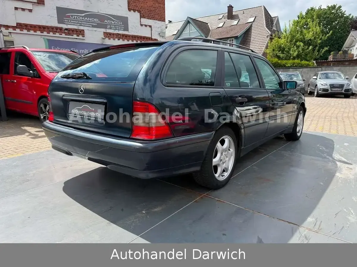 Gebraucht Mercedes C180 Elegance 122 PS (89 kW) 1998 Schwarz Kombi