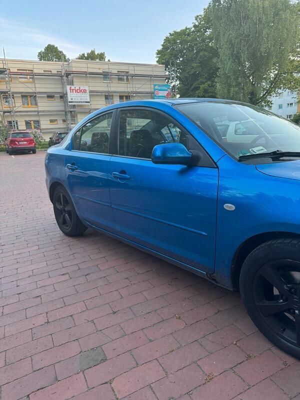 Blau Gebraucht 2006 Mazda 3 Limousine | 600 € (Superpreis) - Bild 1/4