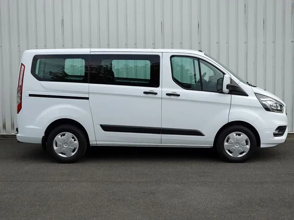 Gebraucht Ford Transit Custom Trend 131 PS (96 kW) 2019 Weiß Kombi