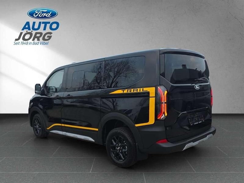 Neu Ford Tourneo 170 PS (125 kW) 2025 Schwarz Kombi