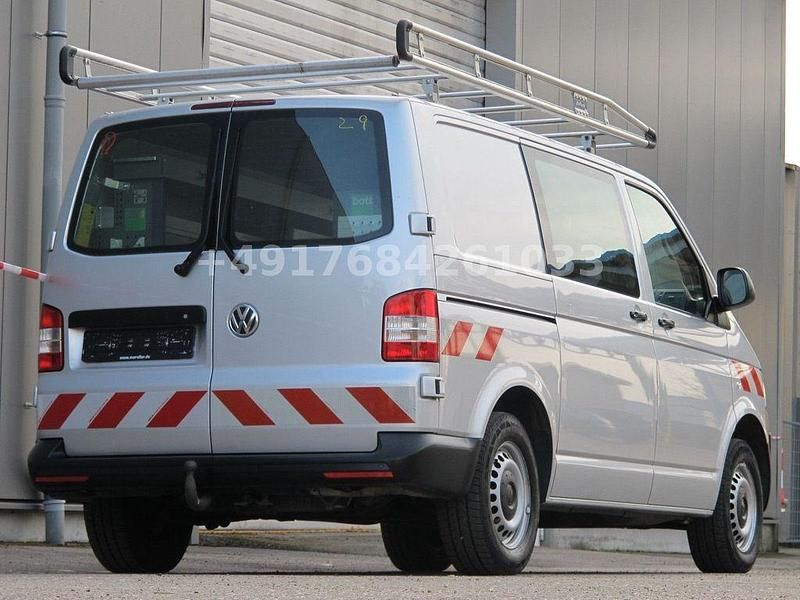 Gebraucht VW Transporter 140 PS (102 kW) 2013 Silber Van