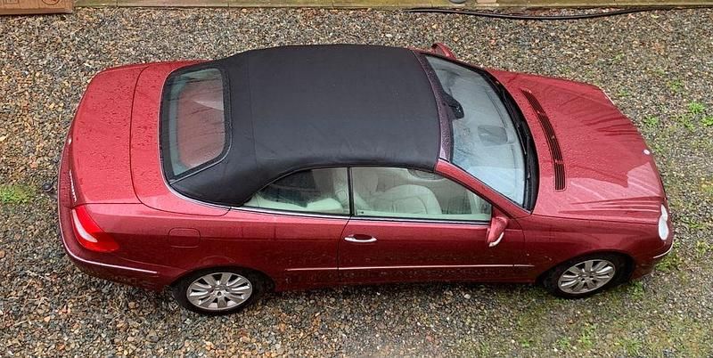 Gebraucht Mercedes CLK200 Elegance 163 PS (119 kW) 2006 Rot Cabrio