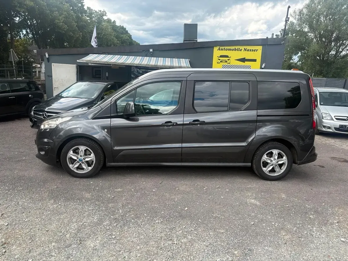 Gebraucht Ford Tourneo 120 PS (88 kW) 2016 Grau Kombi
