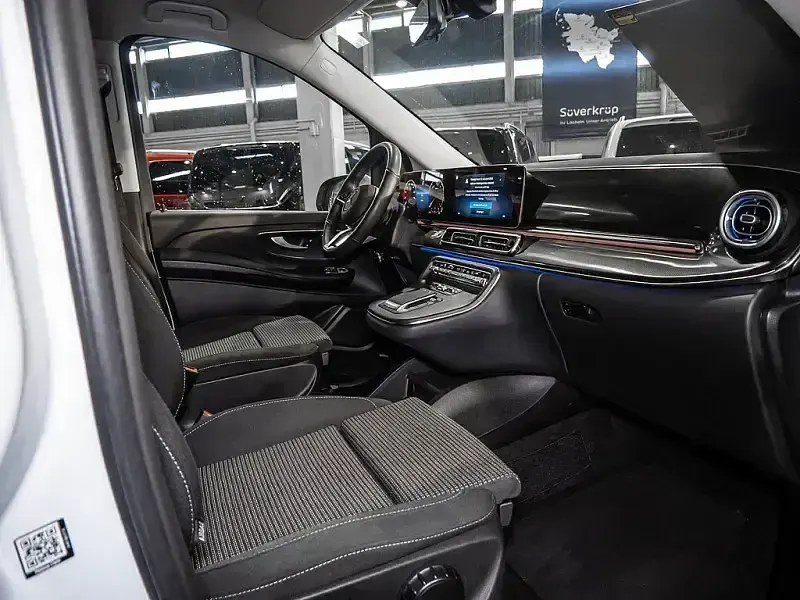 Gebraucht Mercedes V250 Style 190 PS (139 kW) 2025 Weiß Van / Kleinbus