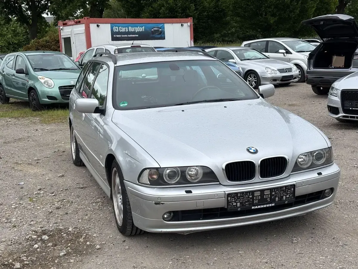 Gebraucht BMW 525 Exclusive 192 PS (141 kW) 2002 Silber Kombi