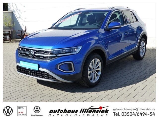 Blau Gebraucht 2024 VW T-Roc Style SUV | 31.690 € (Etwas zu teuer) - Bild 1/4