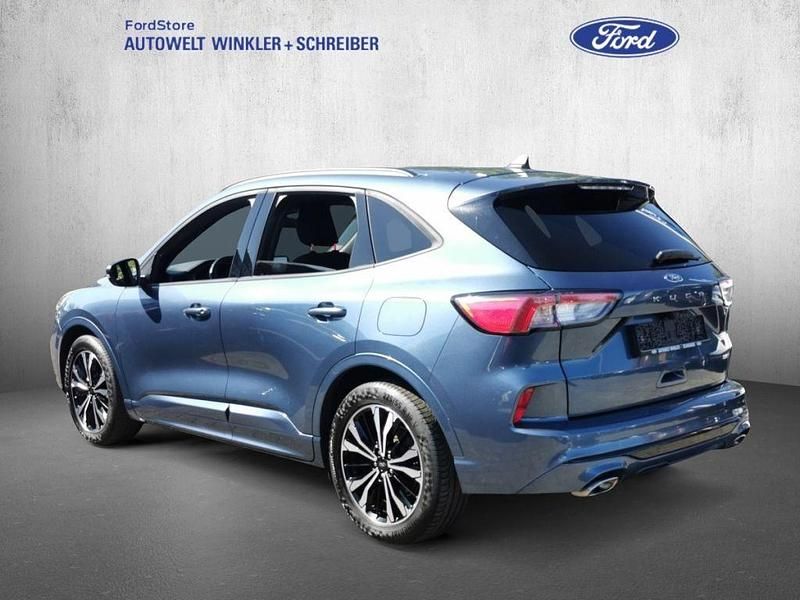 Gebraucht Ford Kuga ST-Line 150 PS (110 kW) 2022 Chromablau metallic SUV