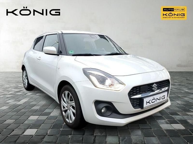 Gebraucht Suzuki Swift Comfort 83 PS (61 kW) 2023 Weiß Limousine