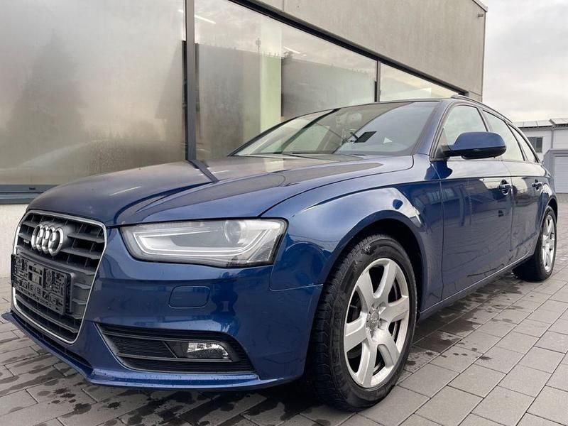 Gebraucht Audi A4 Ambiente 211 PS (155 kW) 2013 Blau Kombi