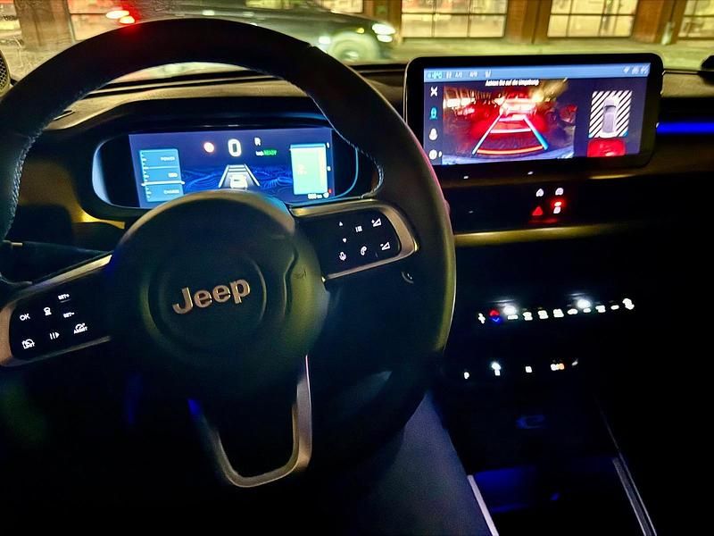 Gebraucht Jeep Avenger EV Summit 114 kW (156 PS) 2023 Grau SUV