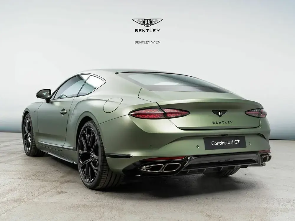 Neu Bentley Continental 680 PS (500 kW) 2026 Grün