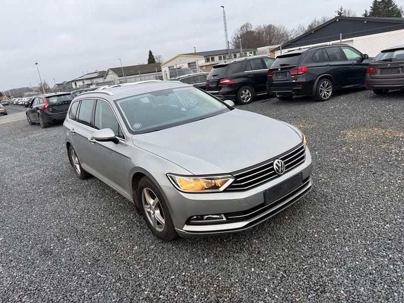 Gebraucht VW Passat Comfortline 150 PS (110 kW) 2015 Silber Kombi