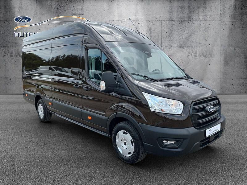 Neu Ford Transit Trend 170 PS (125 kW) 2025 Ups brown