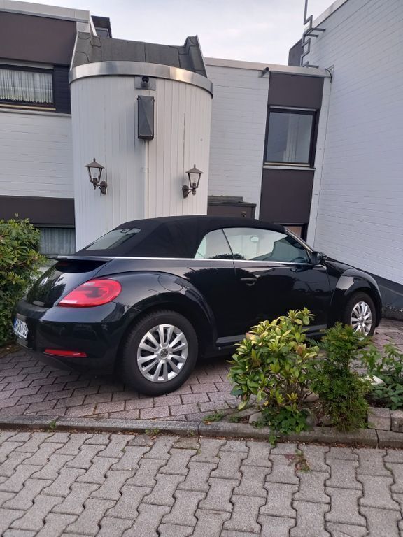 Schwarz Gebraucht 2015 VW Beetle CLUB Cabrio | 17.700 € (Etwas zu teuer) - Bild 1/4