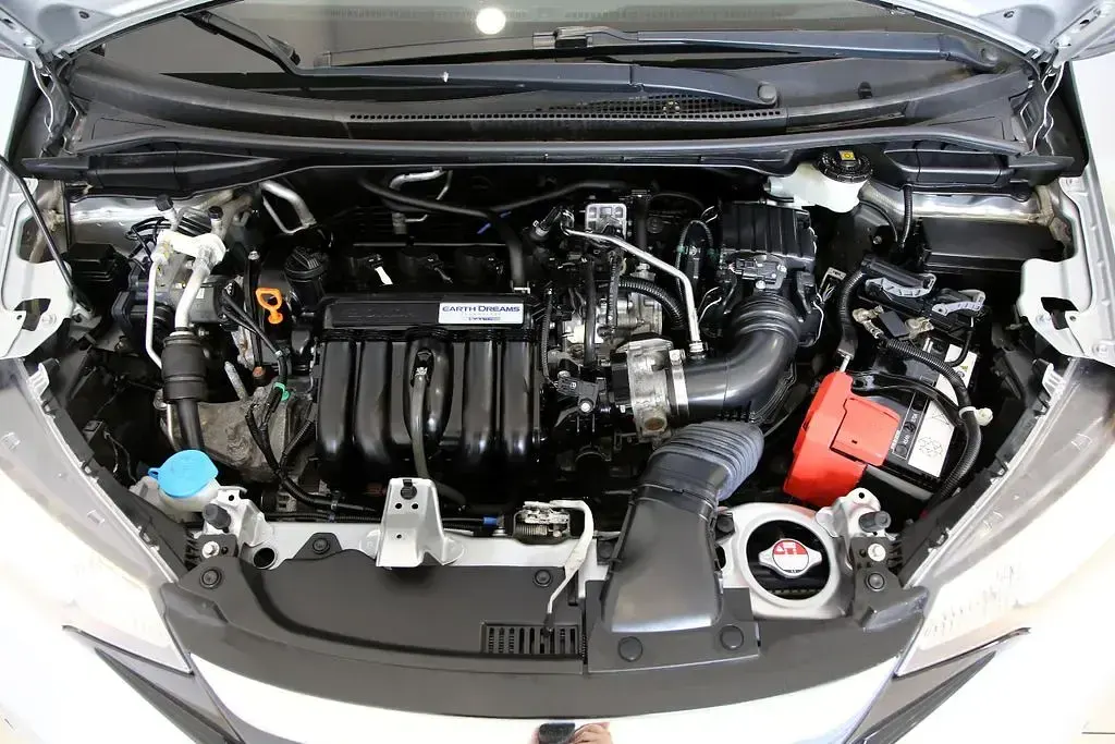 Gebraucht Honda Jazz Elegance 102 PS (75 kW) 2017 Silber Kleinwagen