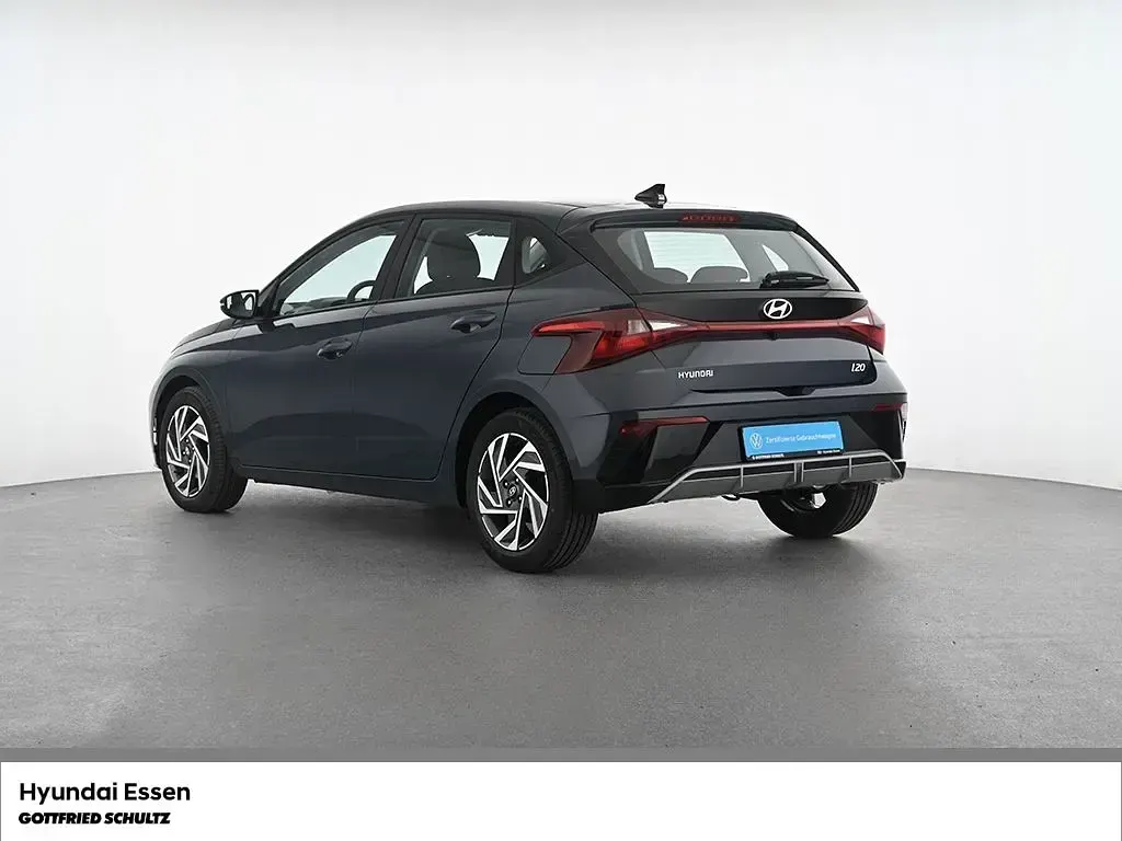 Neu Hyundai i20 Comfort 101 PS (74 kW) 2026 Grau Kleinwagen