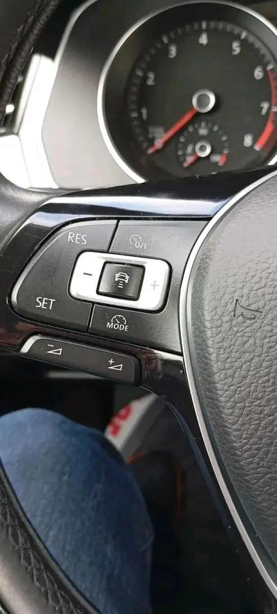 Gebraucht VW Passat 150 PS (110 kW) 2016 Silber Limousine