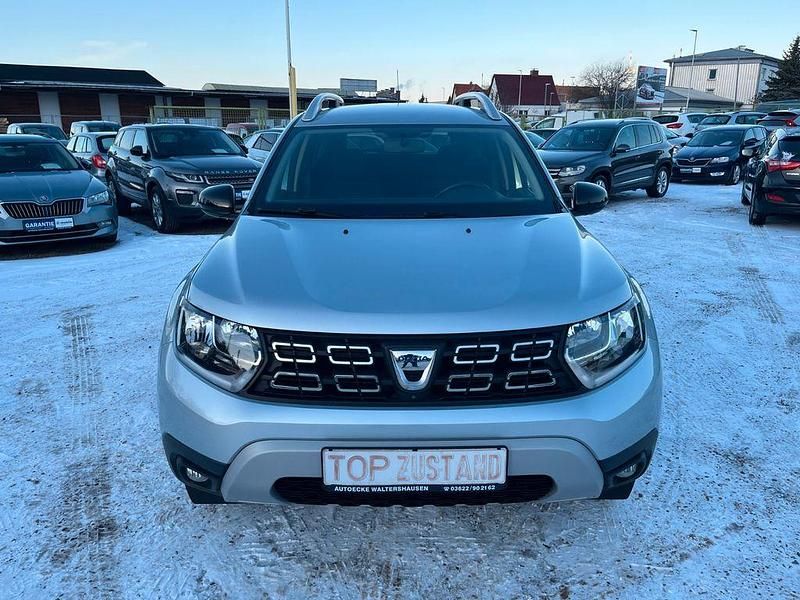 Gebraucht Dacia Duster Celebration 131 PS (96 kW) 2021 Grau SUV