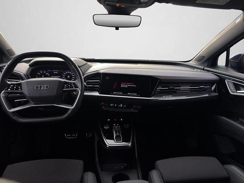 Gebraucht Audi Q4 e-tron Ambiente 219 kW (299 PS) 2022 Navarrablau metallic SUV
