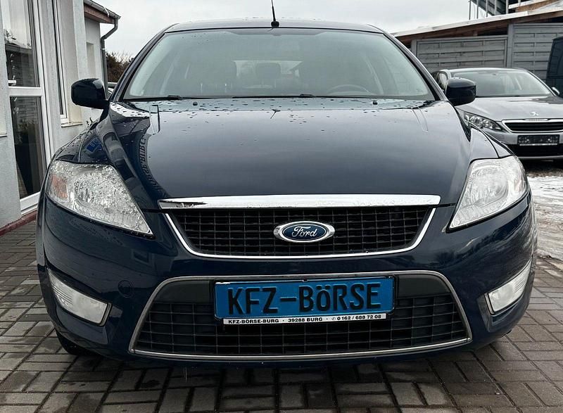 Gebraucht Ford Mondeo Trend 110 PS (80 kW) 2010 Blau Kombi