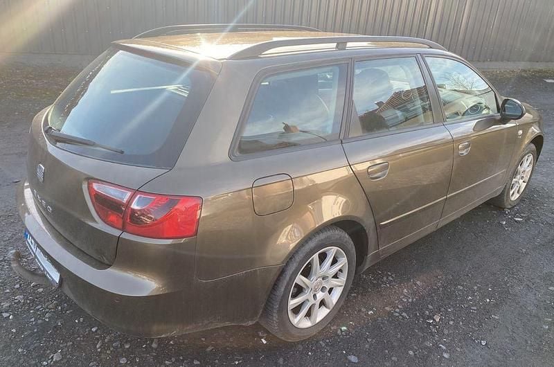 Gebraucht Seat Exeo Style 143 PS (105 kW) 2011 Braun Limousine