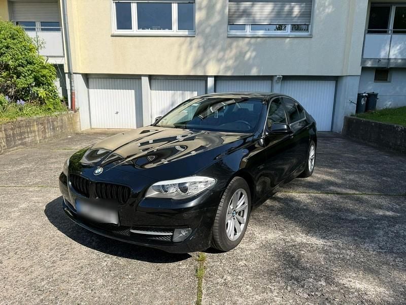 Schwarz Gebraucht 2012 BMW 528 Limousine | 11.000 € (Fairer Preis) - Bild 1/4