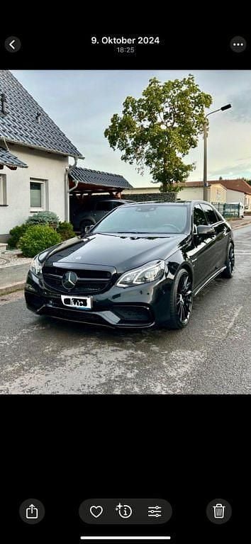Schwarz Gebraucht 2013 Mercedes E63 AMG AMG Limousine | 33.000 € - Bild 1/4