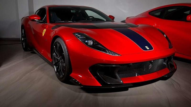 Gebraucht Ferrari 812 829 PS (609 kW) 2023 Rosso f1 2007 livrea Coupé