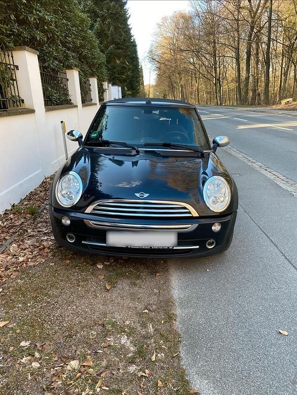 Usado Mini Cooper Cabriolet 90 HP (66 kW) 2006 Preto Cabrios