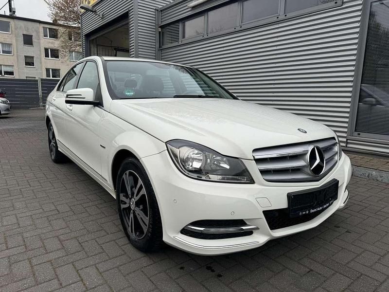 Gebraucht Mercedes C220 170 PS (125 kW) 2012 Weiß Limousine