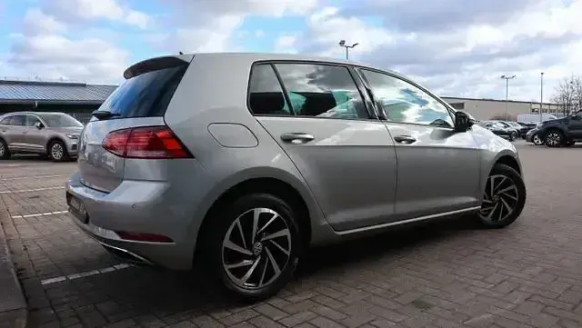 Gebraucht VW Golf VII Join 150 PS (110 kW) 2019 Silber Limousine