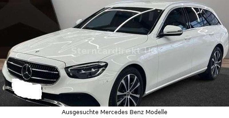 Polarweiß Gebraucht 2022 Mercedes E300 Avantgarde Kombi | 35.890 € (Etwas zu teuer) - Bild 1/4