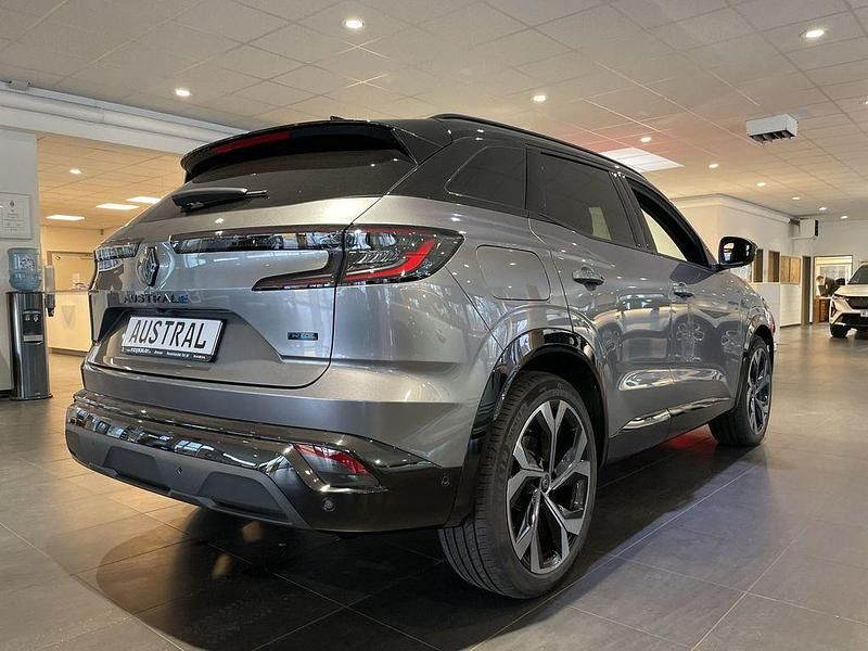 Gebraucht Renault Austral Techno Esprit Alpine 131 PS (96 kW) 2024 Dolomitgrau, black pearlschw SUV