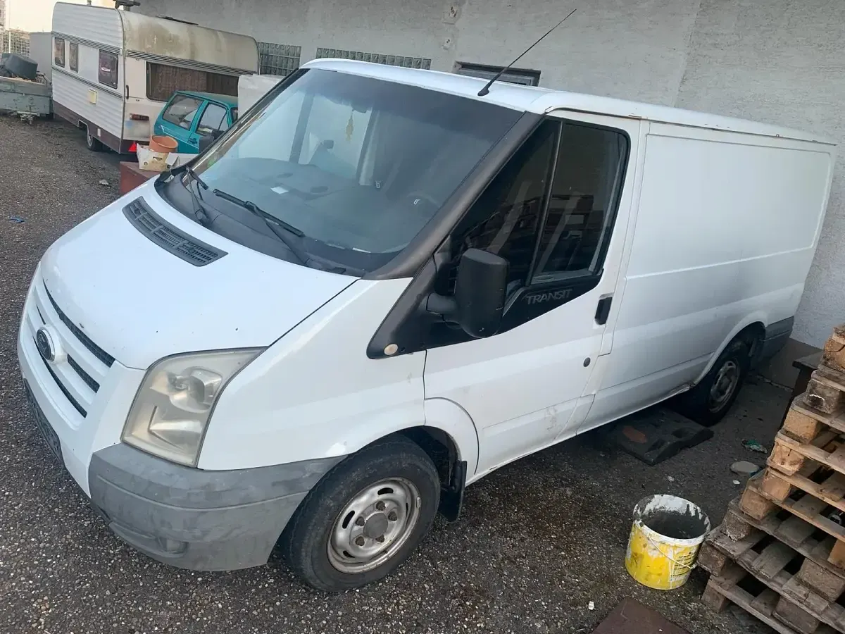 Gebraucht Ford Transit 85 PS (62 kW) 2008 Weiß Van / Kleinbus