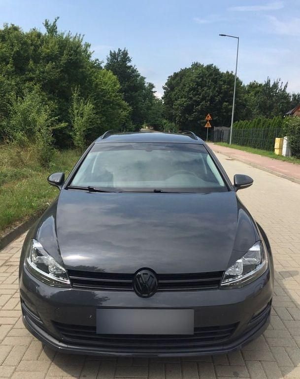 Gebraucht VW Golf VII Trendline 110 PS (80 kW) 2015 Grau Limousine