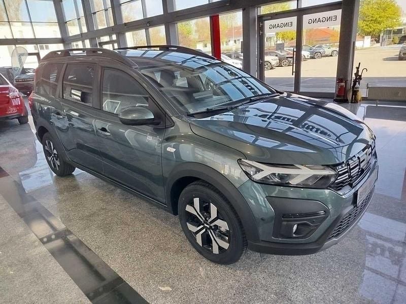 Novo Dacia Jogger Expression 101 HP (74 kW) 2026 Verde Monovolume