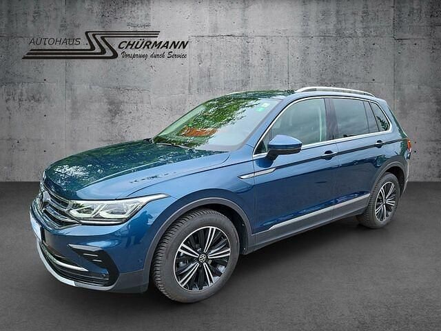 Blau Gebraucht 2023 VW Tiguan Elegance SUV | 39.440 € (Teuer) - Bild 1/2