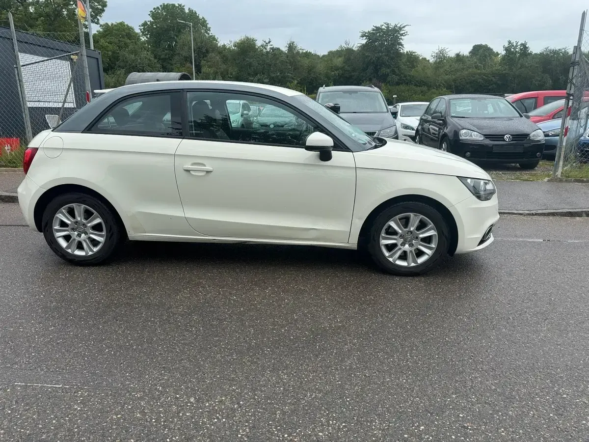 Gebraucht Audi A1 122 PS (89 kW) 2011 Weiß Kleinwagen