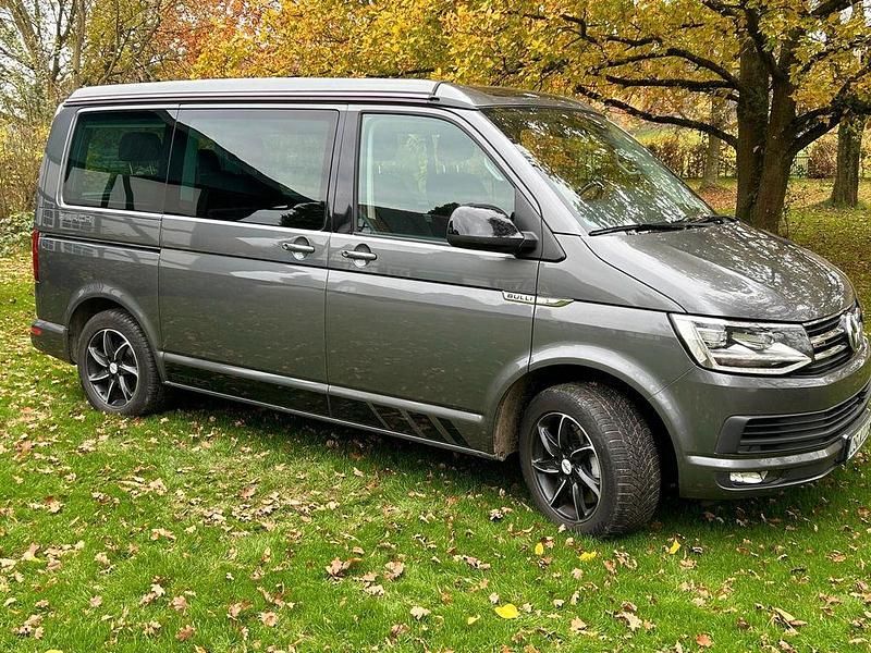 Grau Gebraucht 2018 VW T6 Beach Van | 35.200 € (Etwas zu teuer) - Bild 1/4