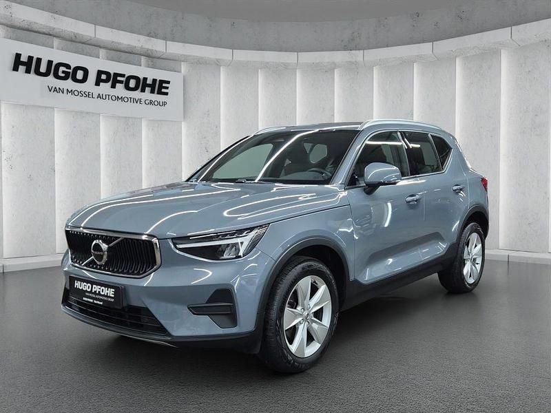 Gebraucht Volvo XC40 Core 163 PS (119 kW) 2022 Thunder grey / metallic SUV