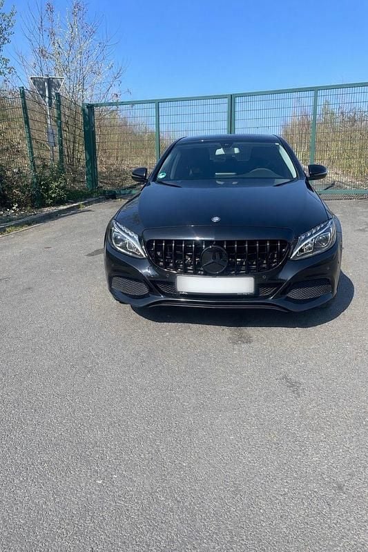 Gebraucht Mercedes C220 Edition 163 PS (119 kW) 2016 Schwarz Limousine