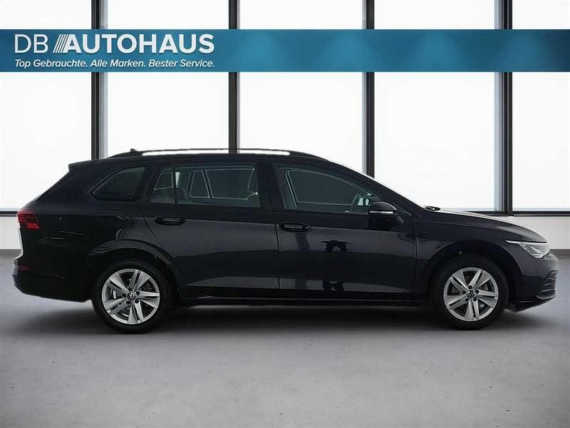 Gebraucht VW Golf VIII Life 110 PS (80 kW) 2024 Schwarz Kombi