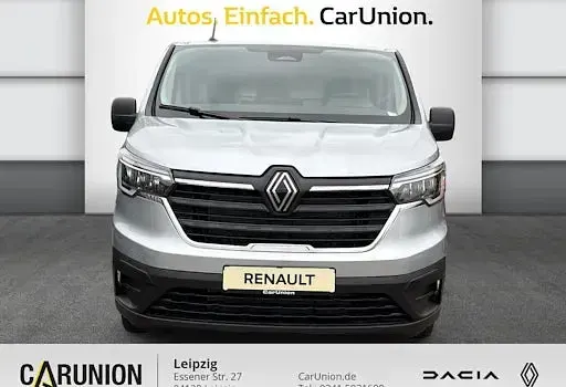 Neu Renault Trafic Komfort 150 PS (110 kW) 2025 Grau Van / Kleinbus
