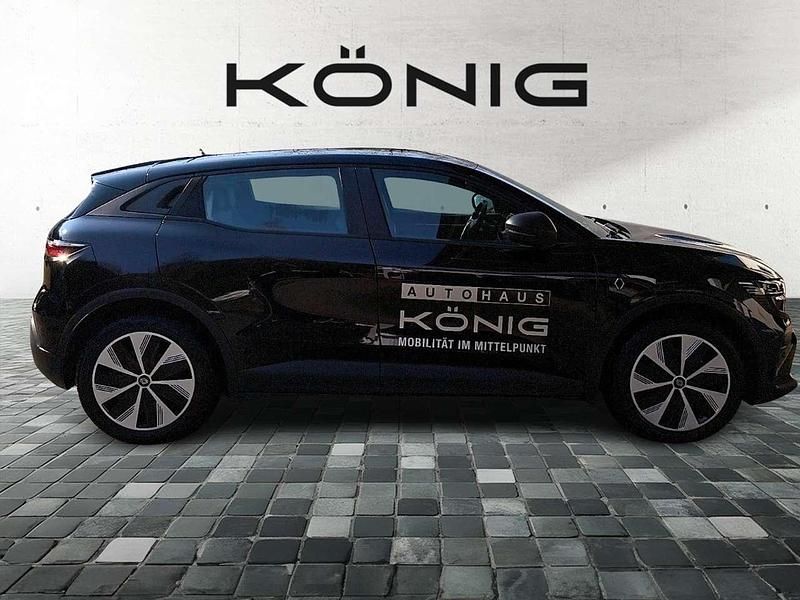 Second-hand Renault Megane E-Tech Evolution 55 kW (75 CP) 2023 Negru Berlinǎ