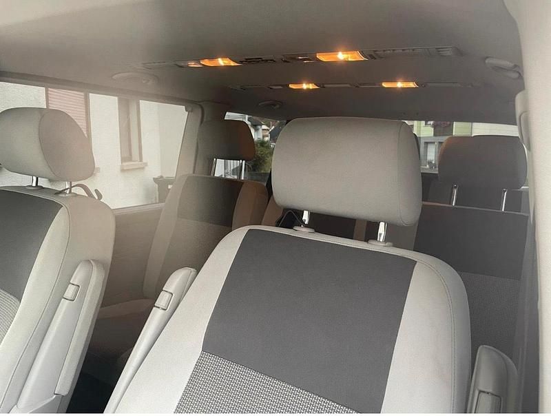 Gebraucht VW Caravelle 140 PS (102 kW) 2013 Grau Van / Kleinbus