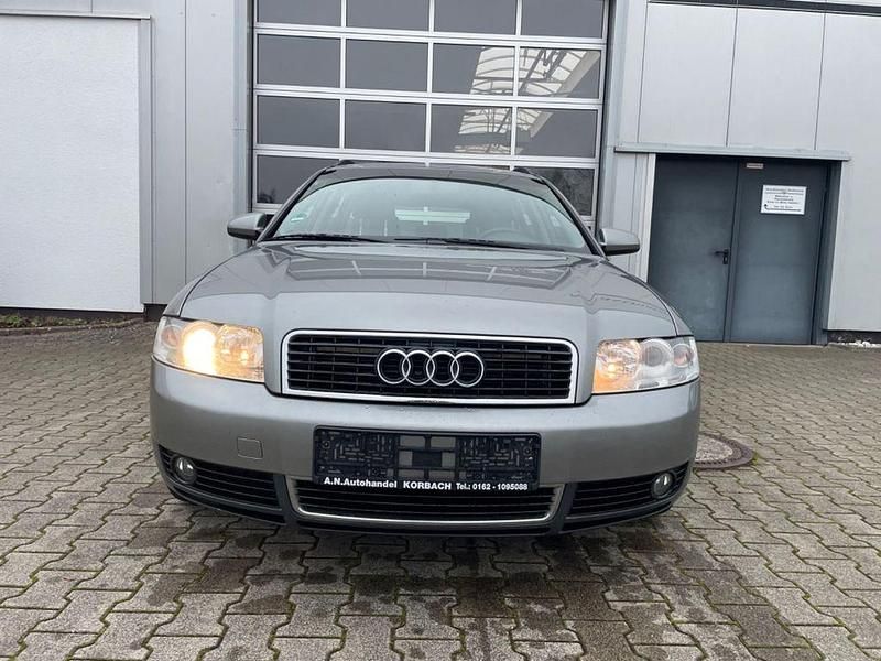 Second-hand Audi A4 150 CP (110 kW) 2003 Gri Break