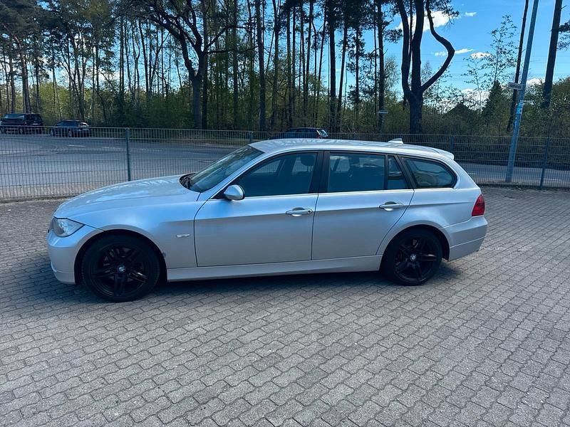 Używany BMW 325 197 KM (144 kW) 2007 Srebrny Kombi