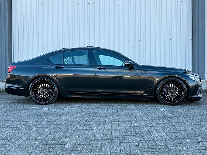 Gebraucht BMW 740 320 PS (235 kW) 2016 Schwarz Limousine