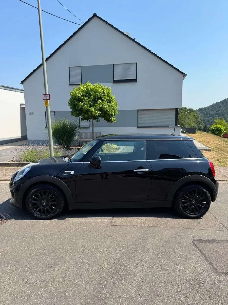 Gebraucht Mini Cooper 136 PS (100 kW) 2015 Schwarz Kleinwagen